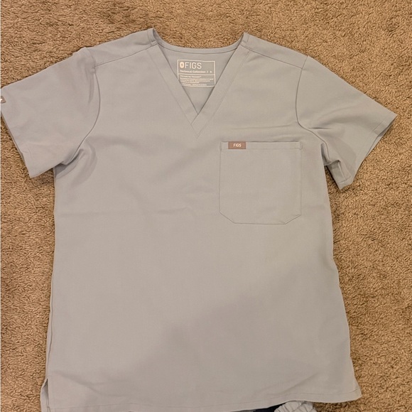 FIGS SCRUBS - Picture 3 of 5